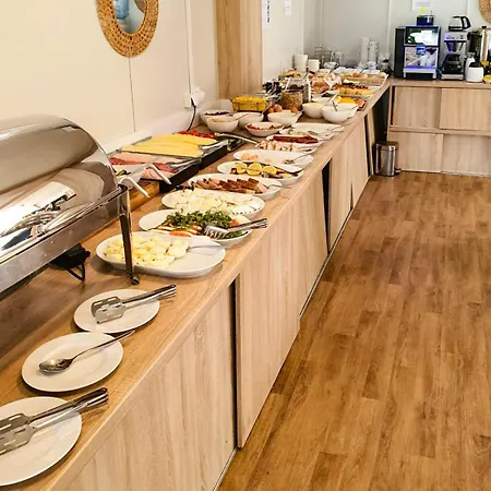 Visit Baltic - Zdrojowa アパート